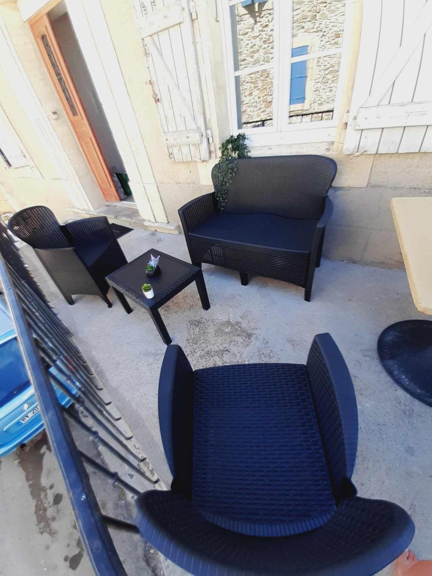 Les 27 Villa Ginestas Eksteriør billede